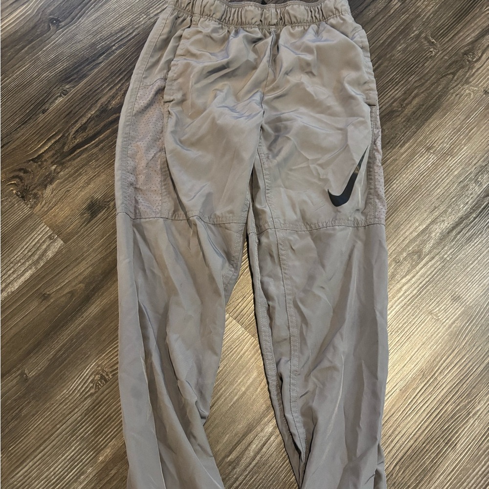 Nike Dri-FIT Gray Athletic Pants Boys Medium